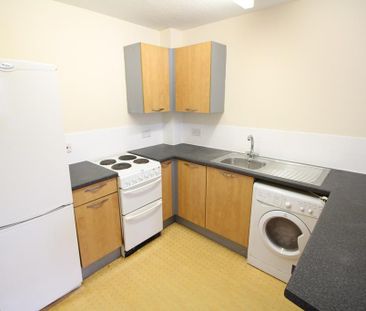 2 bedroom flat to rent - Photo 5