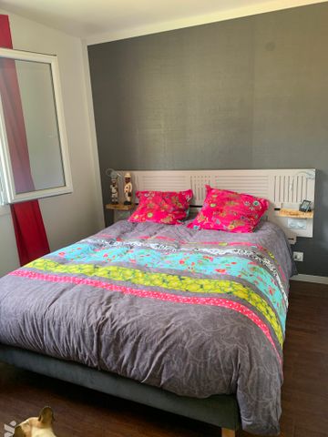 Agréable pavillon de plain pied avec garage accolé sans vis-à-vis - Photo 5