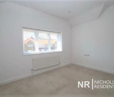 2 bedroom end of terrace house to rent - Photo 5