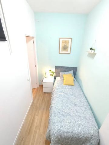 Carrer de València, Barcelona, Catalonia 08015 - Photo 3