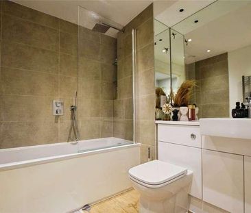 Fairfield Avenue, Staines-upon-thames, Surrey, TW18 - Photo 5