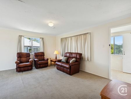 Charming Home on Large Block - Photo 3