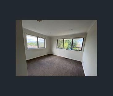 Low-maintenance designer living! - Photo 6