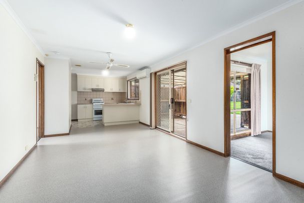 Comfortable Living in a Convenient Court Location - Photo 1