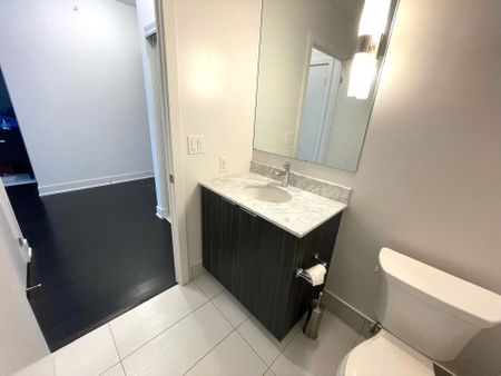 For Lease - 955 Bay Street Unit# 312, Toronto, Ontario - Photo 3