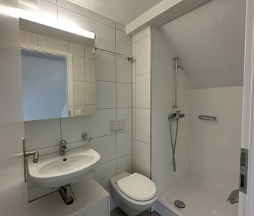 Rent a 2 rooms roof flat in St. Gallen - Photo 6