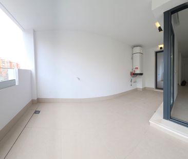 Apartamento de alquiler en Calle la Rambla de Almería, Bellavista - Photo 2