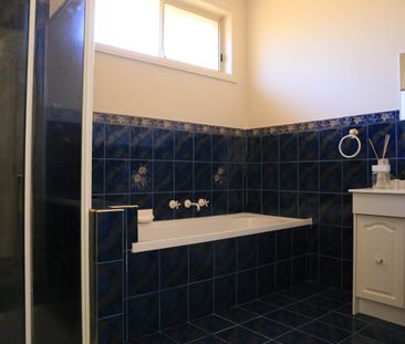 Ideally Located - Photo 6