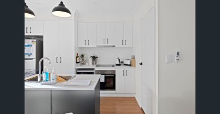 Stylish Executive Townhouse - Photo 5