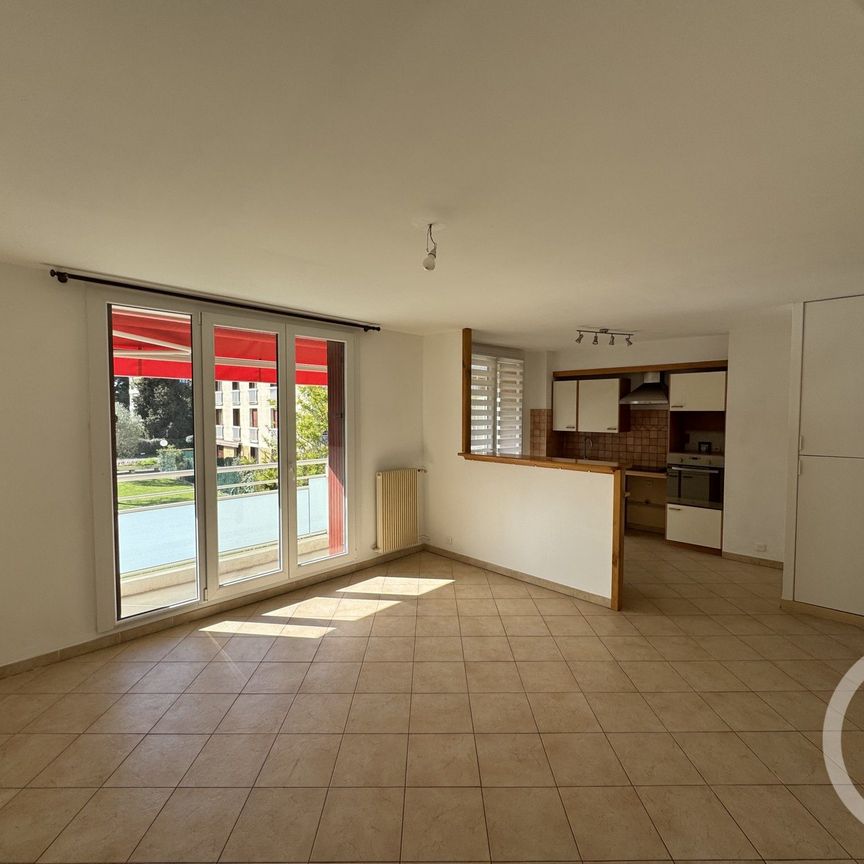 Location Appartement 2 pièces 55m² MARSEILLE 12ème - Photo 1