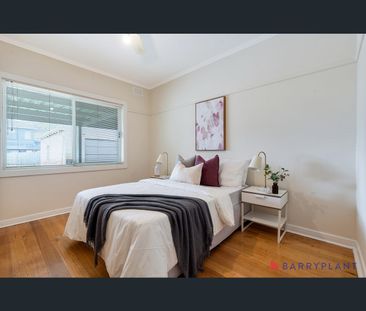 6 Henty Street, Reservoir, Vic 3073 - Photo 3