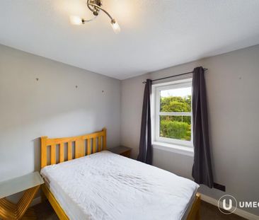 3 bedroom apartment to rent - Photo 3