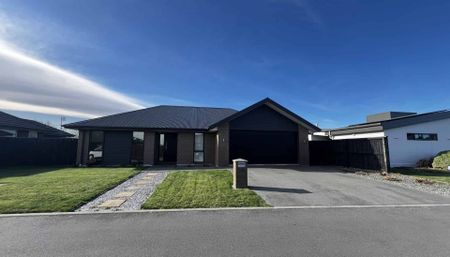 Family Home in Wigram - Photo 2