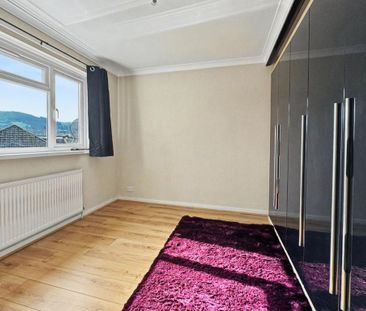 4 bedroom semi-detached house to rent - Photo 4