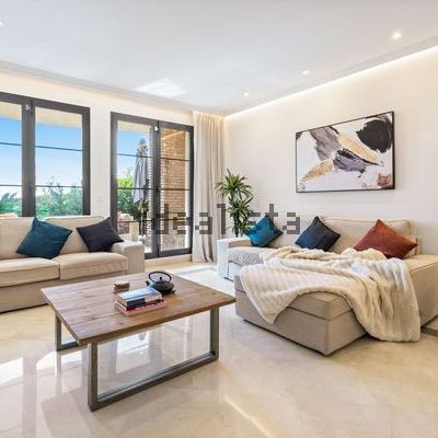 Alquiler de piso en Urbanización Los Arqueros - Photo 1