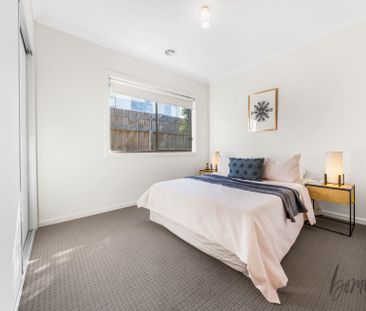 Stunning 3-Bedroom Family Home in Wollert - Photo 6