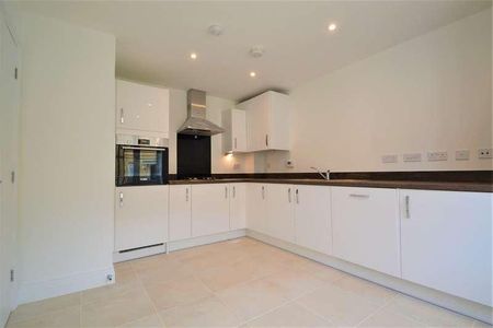 Pulborough, West Sussex, RH20 - Photo 5