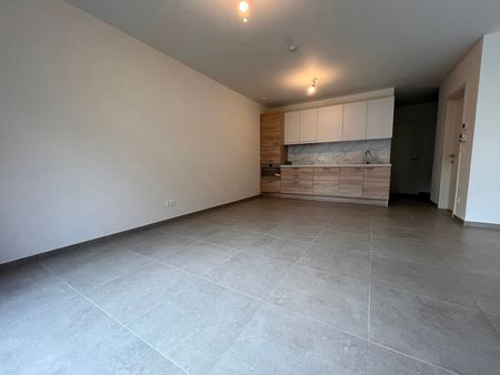 Gelijkvloers ruim nieuwbouw appartement met terras - Foto 4