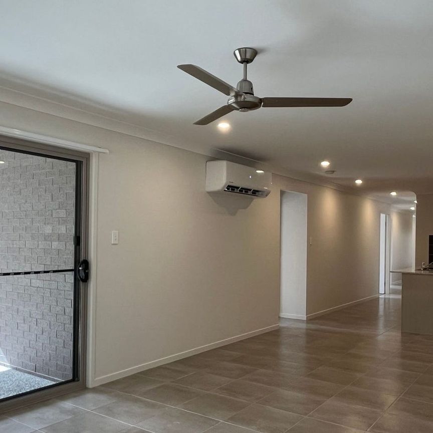 Modern Family Duplex in Park Ridge - Photo 1