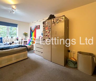 4 Bedroom Flat for rent in Abbots Mews - Photo 5