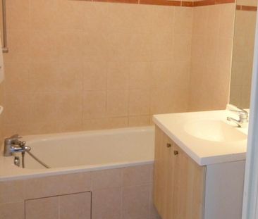Location Appartement 2 pièces 41m² POITIERS 86000 - Photo 4