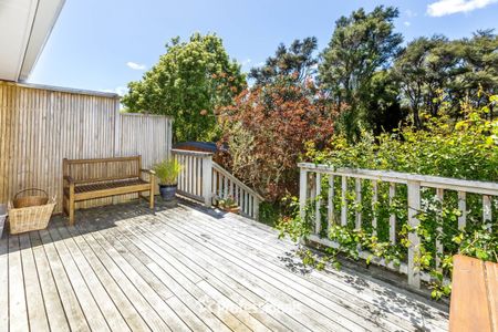 37 Sunbrae Drive, Silverstream, Upper Hutt - Photo 4