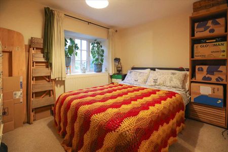 2 bedroom end of terrace house to rent - Photo 5