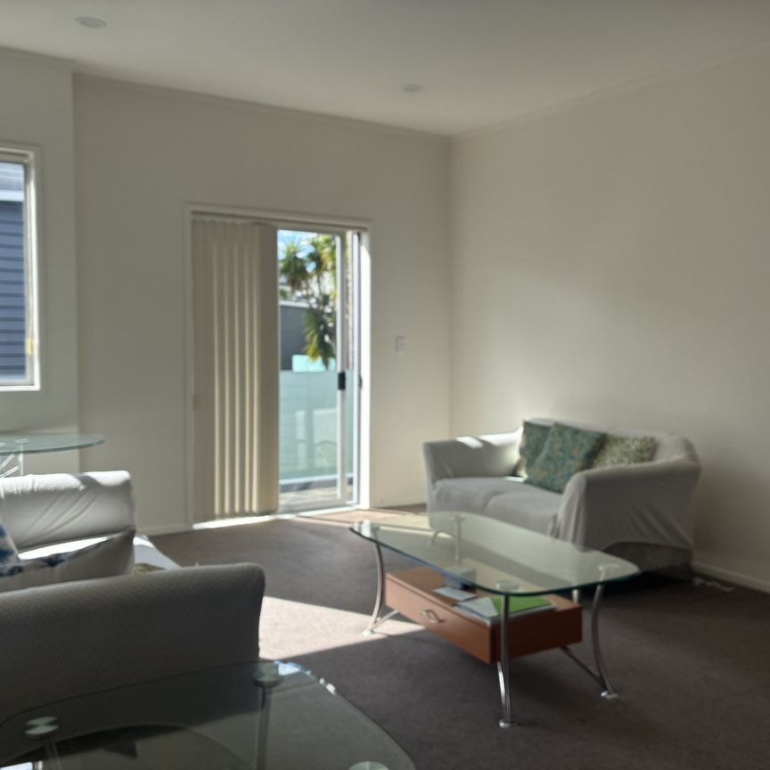 2 Bedroom 2 Bathroom Townhouse In Mt Eden - Photo 1