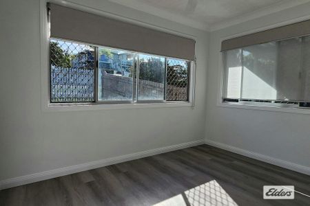 Renovated, Stylish & Ultra-Convenient - Photo 3