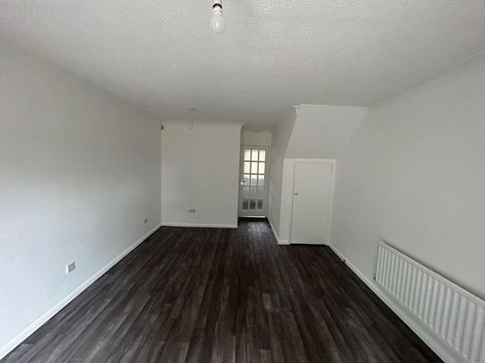 2 bedroom semi-detached house to rent - Photo 1