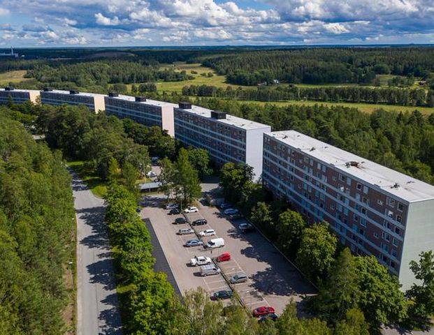 Sleipnergatan 74, Valsta - Photo 1