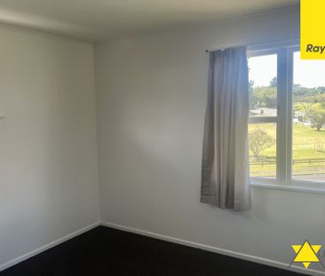 Renovated 3-Bedroom Lynfield Bungalow - Pet Friendly & Prime Location - Photo 6