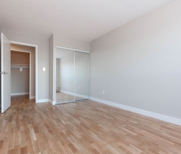800 Richmond Street West - Photo 2