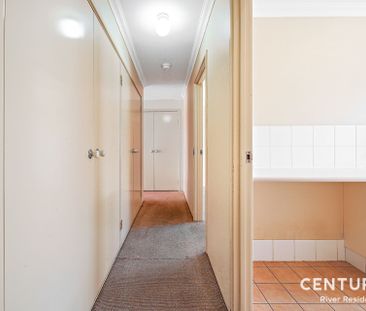 Spacious & Homely 4x2x2 in Quiet Area - Photo 3