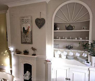 2 bedroom end of terrace house to rent - Photo 1