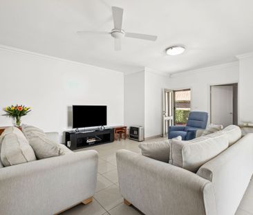 Spacious & Private Villa in Prime Lakemba Location - Photo 4