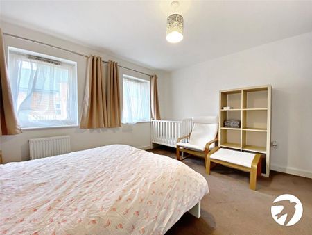 4 bedroom terraced house to rent - Photo 4