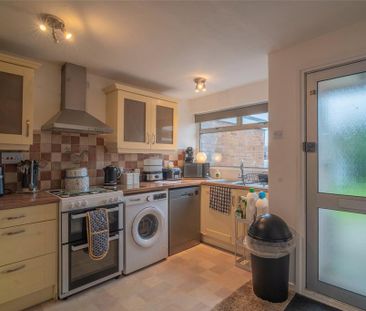 3 bedroom end of terrace house to rent - Photo 6