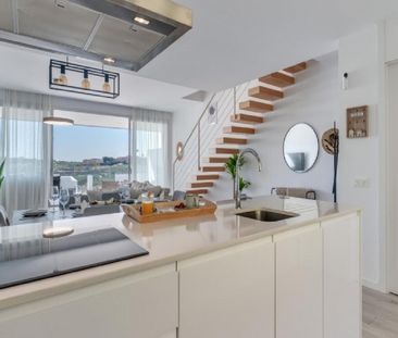 3 Bedroom Townhouse For Rent in Cancelada, Málaga - Photo 6