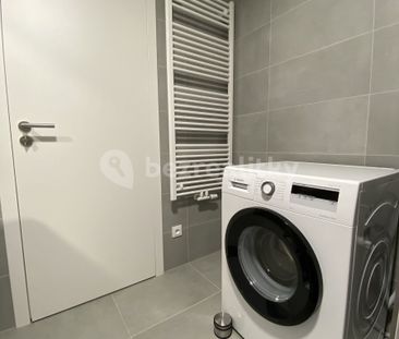 Pronájem bytu 1+kk • 28 m² bez realitkyOcelářská, Praha - Vysočany - Fotografie 6