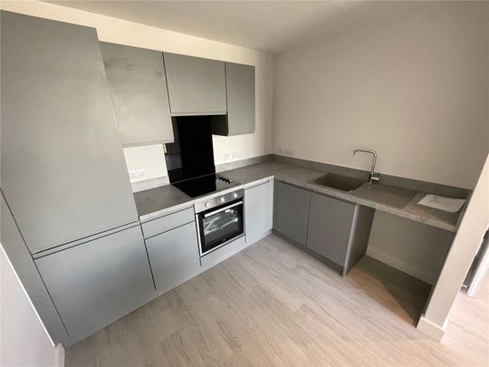 1 bedroom Flat To Rent - Photo 1