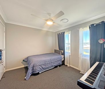 Luxury Family Living with Water Views in Southlakes Estate - Photo 4