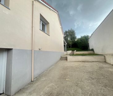 Maison sur sous-sol 72m2 avec JARDIN 150m2, double GARAGE et deux TERRASSES - Photo 4