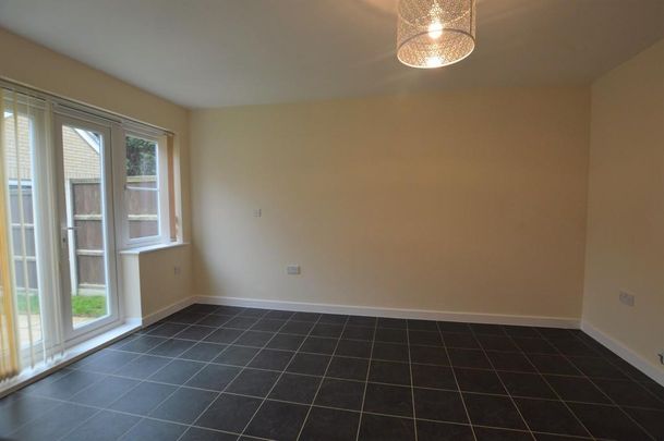 4 bedroom townhouse to rent - Photo 1