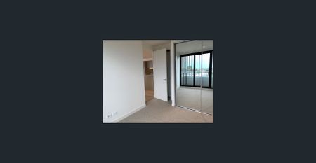 Spacious Apartment in Great Location, Affordable Housing - Photo 3