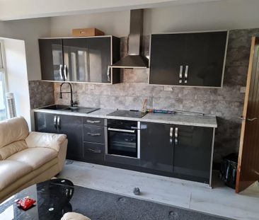 2 bedroom flat to rent - Photo 6