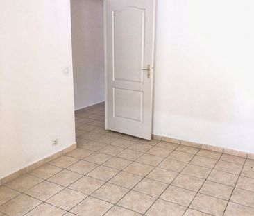 Location Appartement 2 pièces 45m² CAYENNE 97300 - Photo 3