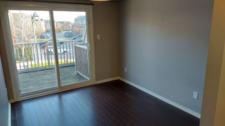 For Lease - 5725 Tenth Line Unit# 8, Mississauga, Ontario - Photo 3