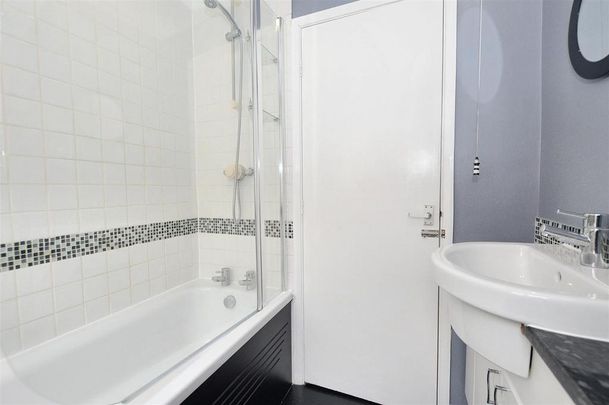 2 bedroom cottage to rent - Photo 1