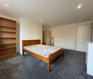 6 bedroom maisonette to rent - Photo 3